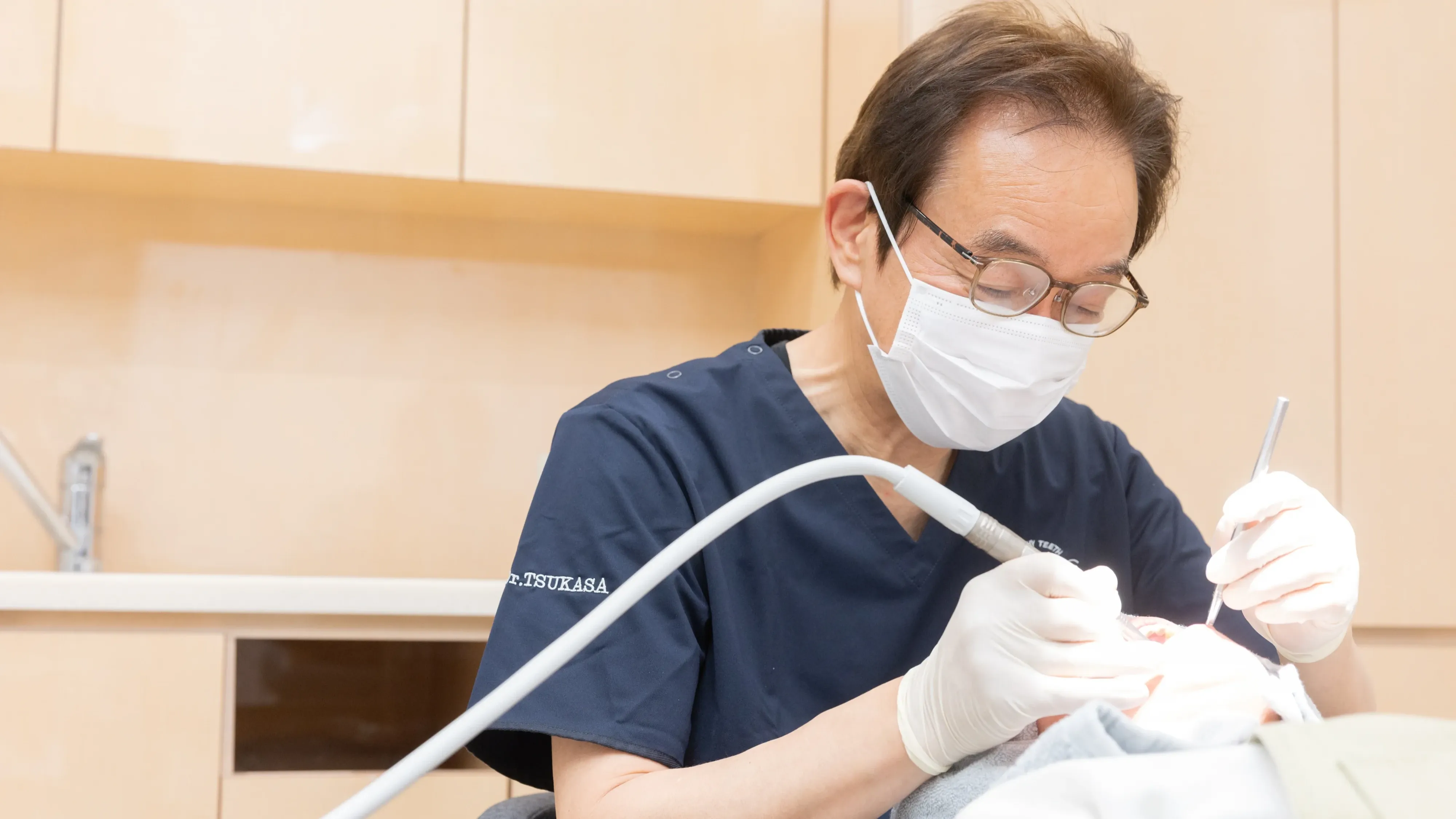 Treatment considering aesthetics and usability